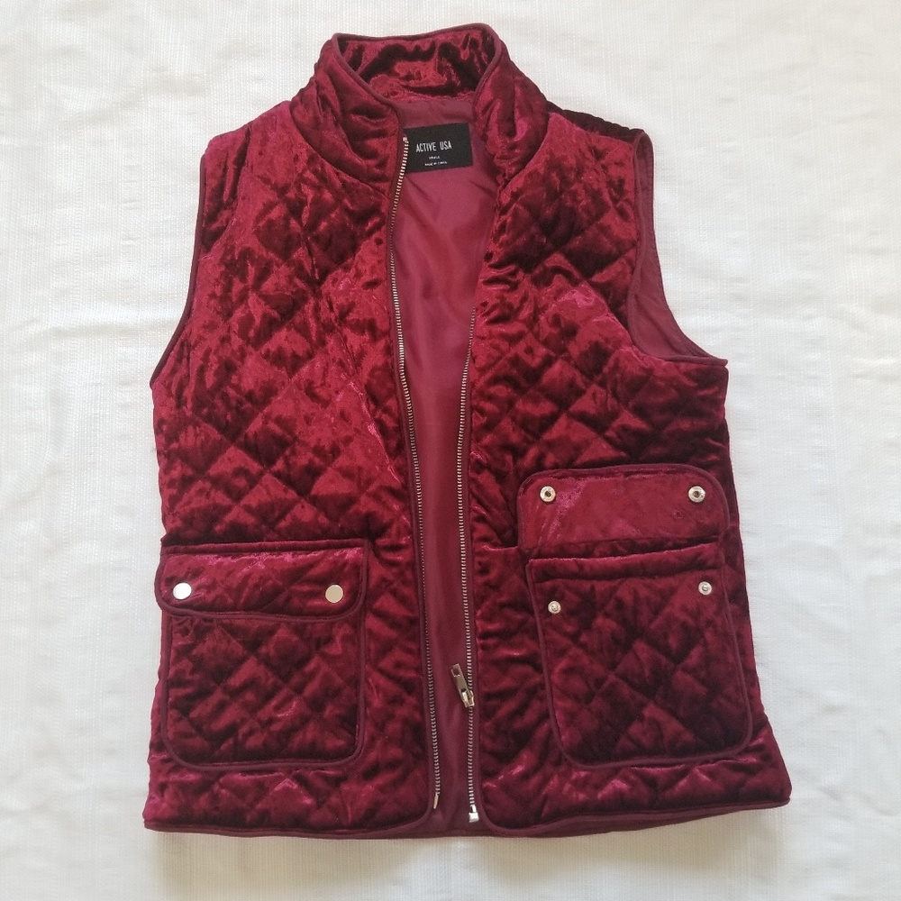 Velvet quilted vest